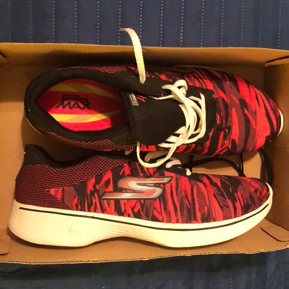 Women’s Skechers GoWalk 4